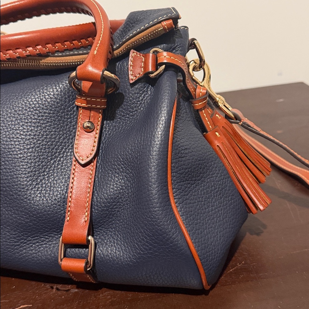 Dooney & Bourke Large Navy Pebble Grain Satchel EUC - Picture 3 of 13